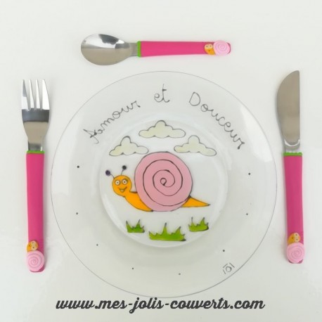 Joli coffret de trio de 3 couverts enfant ou bébé et de son assiette escargot