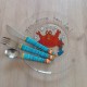 assiette et trio de petits couverts motif crabe personnalisé marché des landes